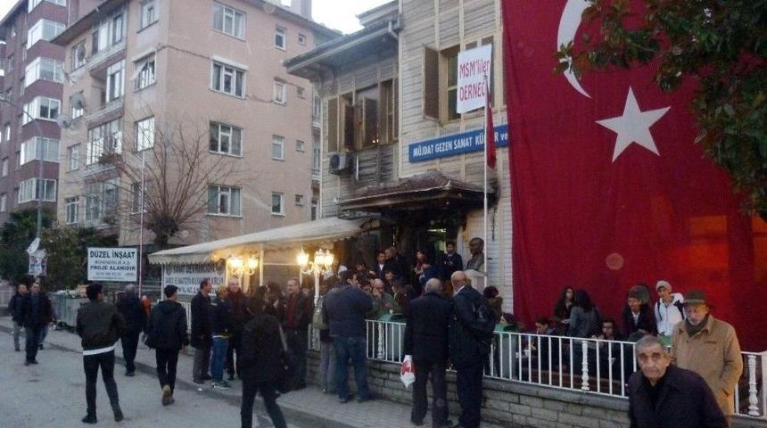 M&uuml;jdat Gezen Sanat Merkezi&rsquo;ne Yapılan Saldırı Protesto Edildi