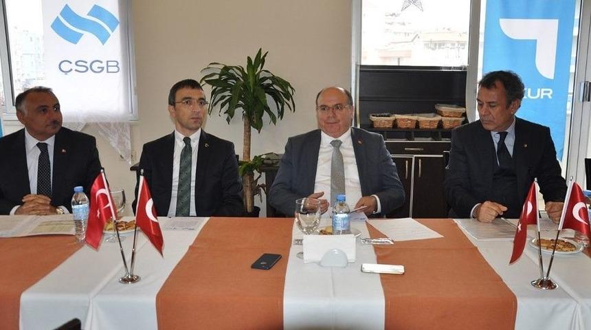 Muğla Valisi Amir &Ccedil;i&ccedil;ek Milas&rsquo;ta İşadamlarıyla Buluştu