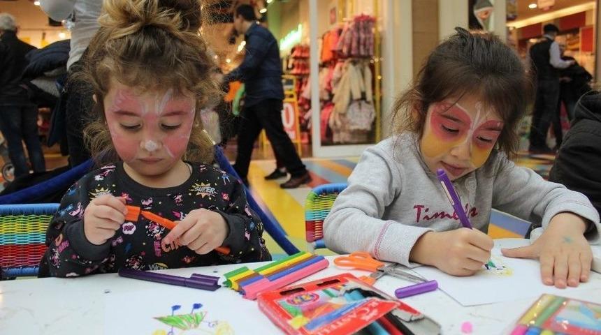 &Ccedil;ocuklar İ&ccedil;in Resim At&ouml;lyesi