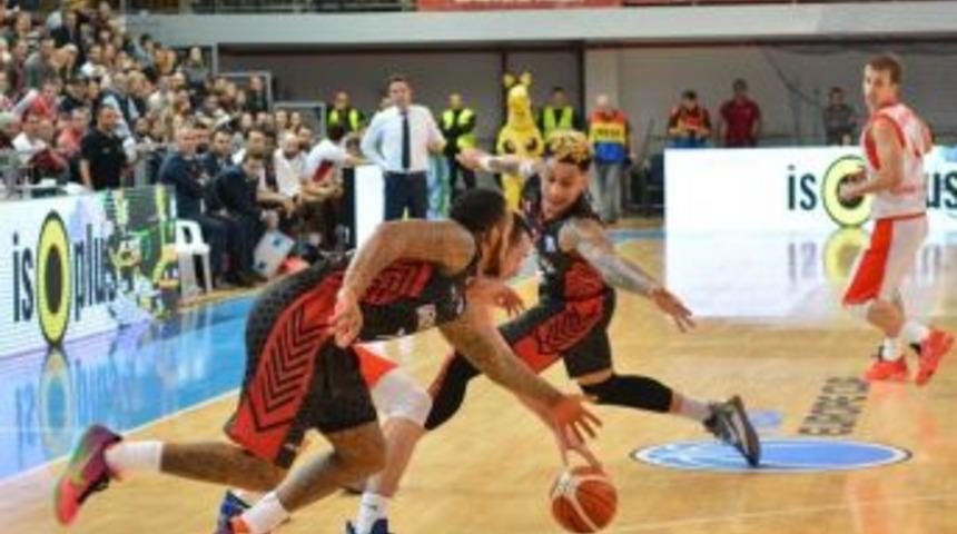 Muratbey Uşak, Fıba Europe Cup&rsquo;ta &Ccedil;eyrek Final Ma&ccedil;ına &Ccedil;ıkıyor