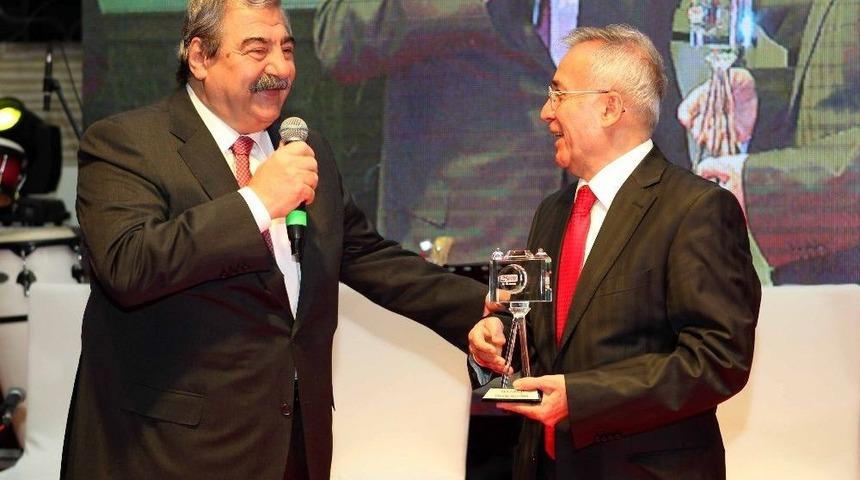 Adana 5 Ocak Gazetesi &Ouml;d&uuml;l T&ouml;reni