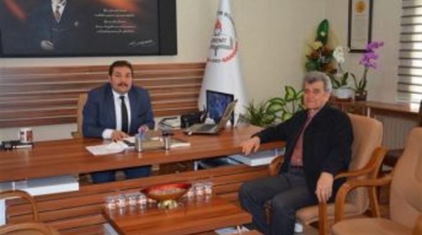 Edremit&rsquo;in İlk İl&ccedil;e Milli Eğitim M&uuml;d&uuml;r&uuml; Yusuf Erdemir&rsquo;den Ziyaret