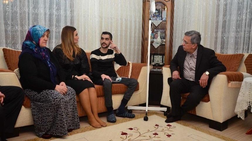 Azerbaycanlı Milletvekilinden 15 Temmuz Gazisine Ziyaret