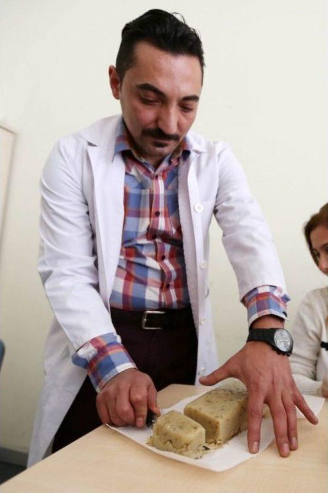 Yenimahalle&rsquo;nin Kadınları Sabun &Uuml;retiyor 1