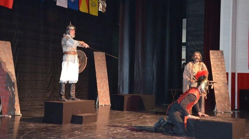 "ş&uuml;heda" Fatsa&rsquo;da Sahnelendi