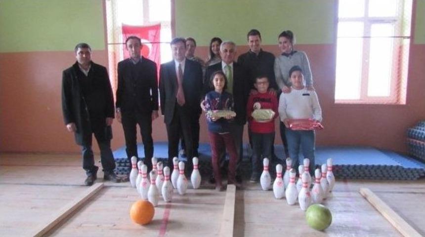 Mahmudiye Atat&uuml;rk İlkokulu &Ouml;ğrencileri Bowling Topuna İlk Kez Dokundu