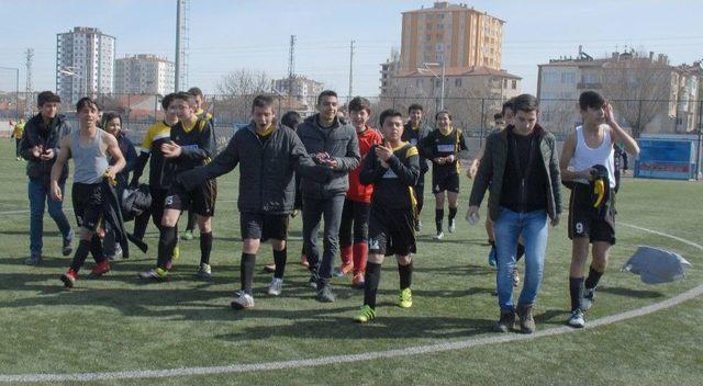 Kayseri’yi U-15 Türkiye Şampiyonası’nda Kocasinan Şimşekspor Temsil Edecek