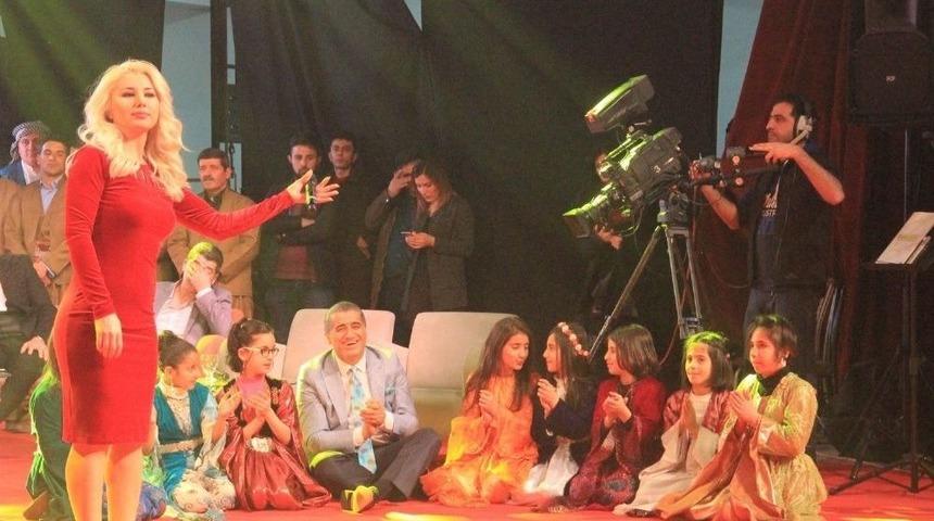 Sanat&ccedil;ılardan Birlik Beraberlik Mesajı