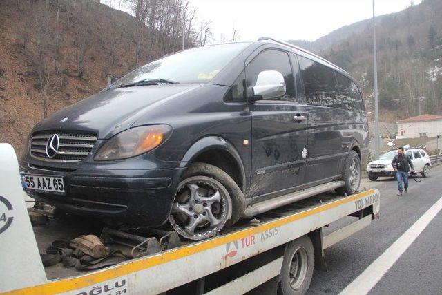 Bolu Dağı Tüneli’nde Kaza Trafiği Durdurdu