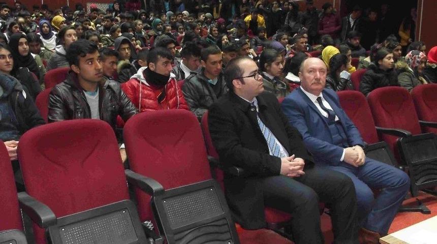 Varto&rsquo;da &ldquo;islam&rsquo;da Şefkat Ve Merhamet&rdquo; Konulu Seminer