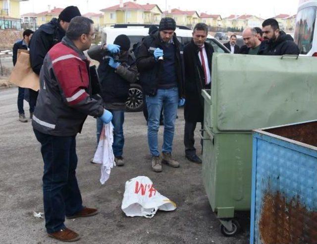 Sivas'ta Çöp Konteynerinde Bebek Cesedi Bulundu