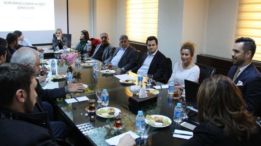 Gtb&rsquo;de Kurumsallaşma Ve Aile Şirketleri Eğitimi