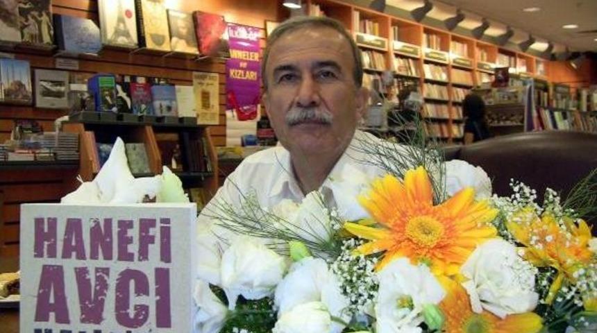 Hanefi Avcı, Eski Savcı Gen&ccedil;'ten 23 Bin Lira Lira Alacak