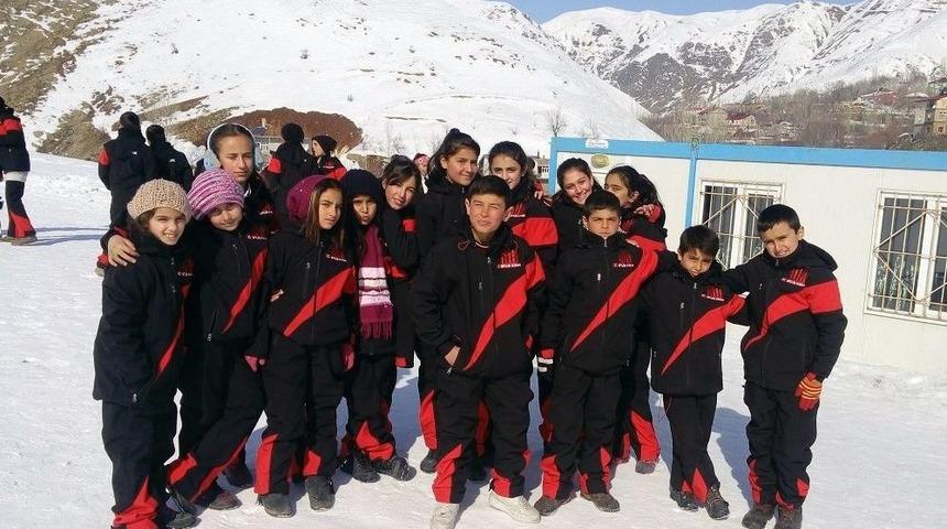 Adilcevazlı &Ccedil;ocuklar Kayak İle Tanıştı