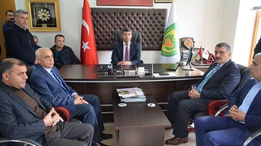 Başkan G&uuml;rkan&rsquo;dan Minib&uuml;s&ccedil;&uuml; Ve Servis&ccedil;ilere Teşekk&uuml;r Ziyareti