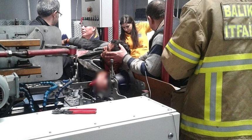 Kolunu Makineye Kaptıran İş&ccedil;i Hastanelik Oldu