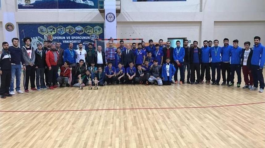 Malatya Hokey Kul&uuml;b&uuml; Şampiyon Olarak S&uuml;per Lig&rsquo;e Y&uuml;kseldi