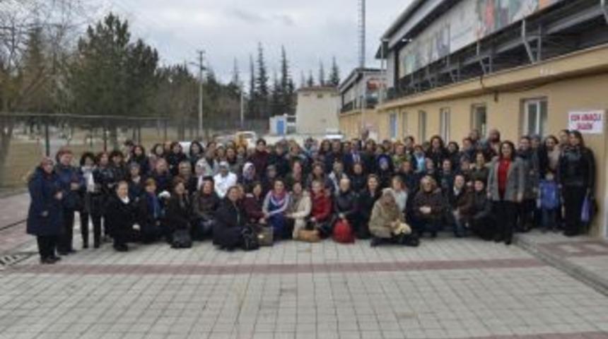 Başkan Ata&ccedil; Kursiyelerle Bir Araya Geldi