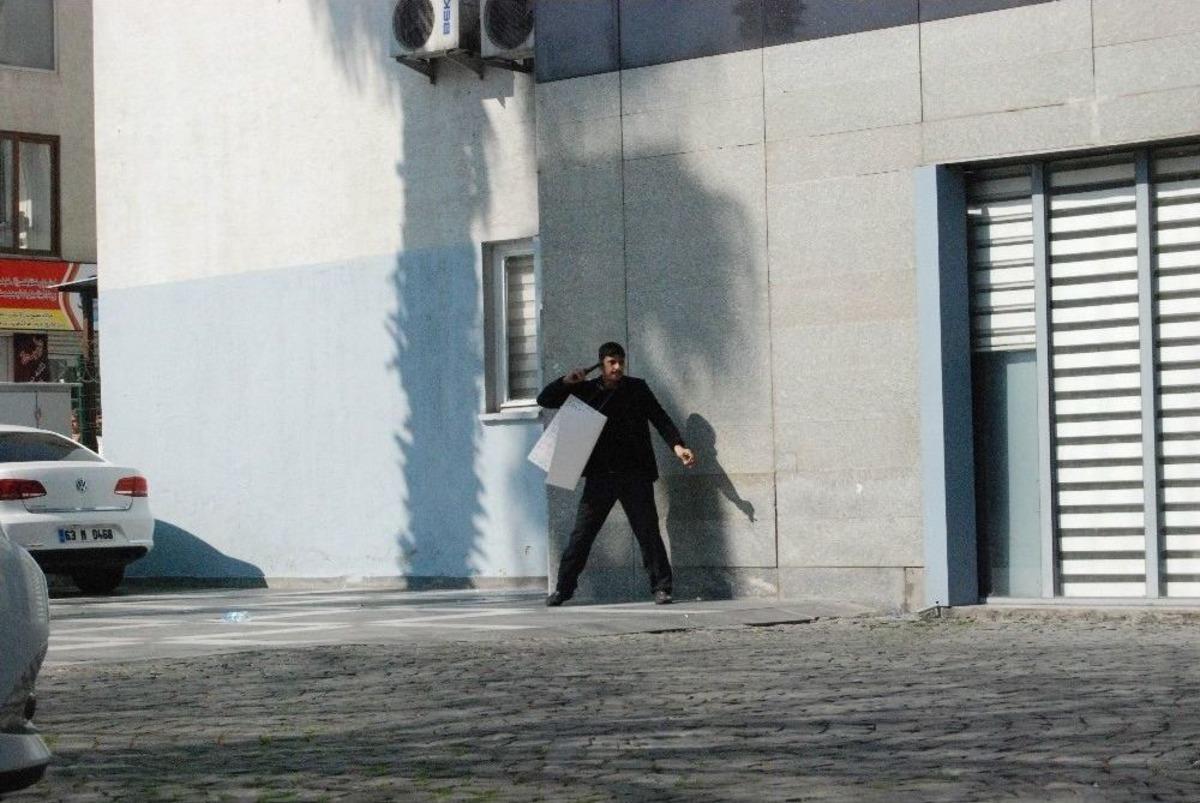 İşten &Ccedil;ıkarılan İş&ccedil;i İntihar Etmek İstedi