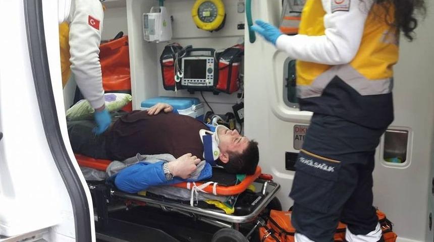 Otomobil Dereye U&ccedil;tu: 2 Yaralı