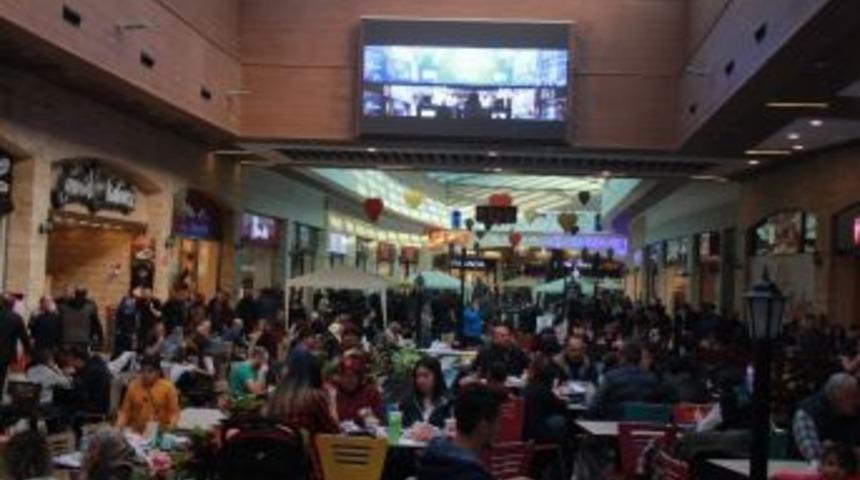 Highway Alışveriş Merkezine Rekor Ziyaret&ccedil;i