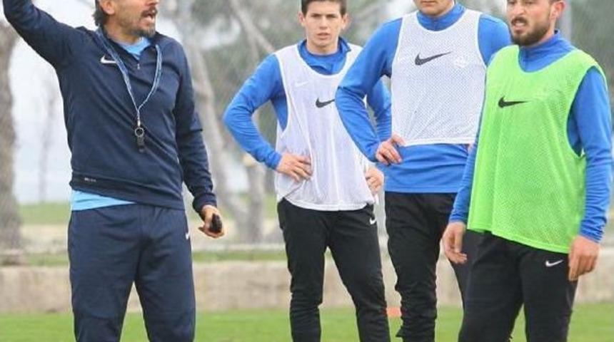 1461 Trabzon&rsquo;Da Teknik Direkt&ouml;r Kural Ilk Antrenmanına &Ccedil;ıktı