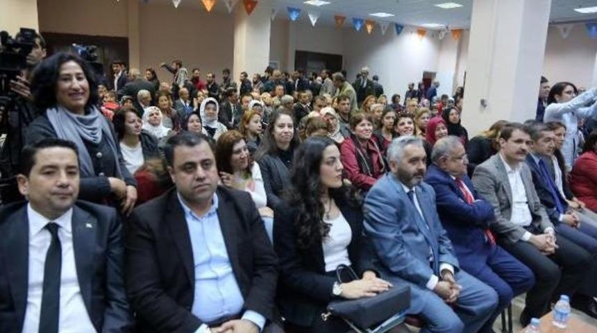 Ak Partili Eker'den Chp'ye 'papağan' Benzetmesi