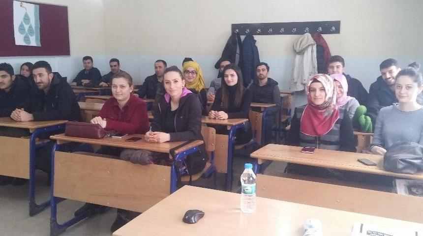 Hakkari&rsquo;de Sertifika Dağıtım T&ouml;reni