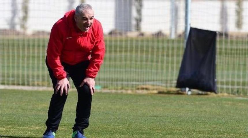 Rıza &Ccedil;alımbay: "&ccedil;ıkışımızın Sebebi Beşiktaş Ma&ccedil;ı"