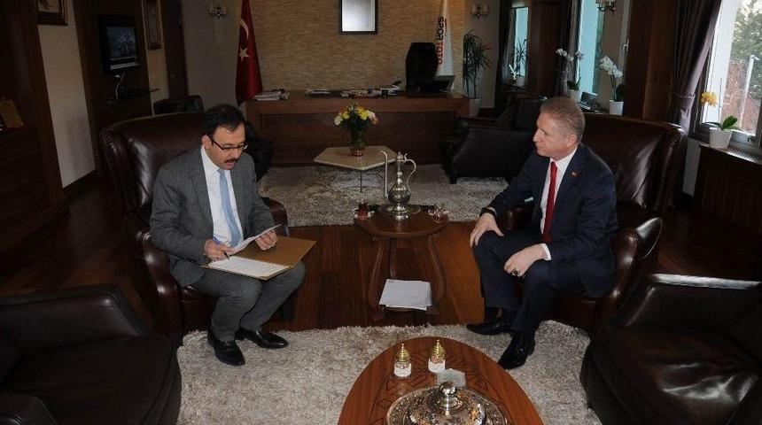 Sivas&rsquo;ta 25 K&ouml;ye Halı Saha Yapılacak