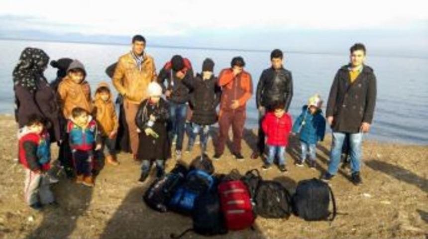 Kuşadası&rsquo;nda 18 G&ouml;&ccedil;men Yakalandı