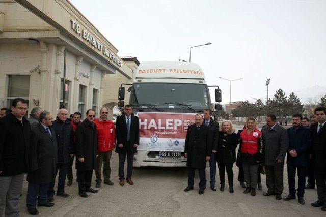 Öğrenci Ve Öğretim Elemanlarından Halep’e Yardım