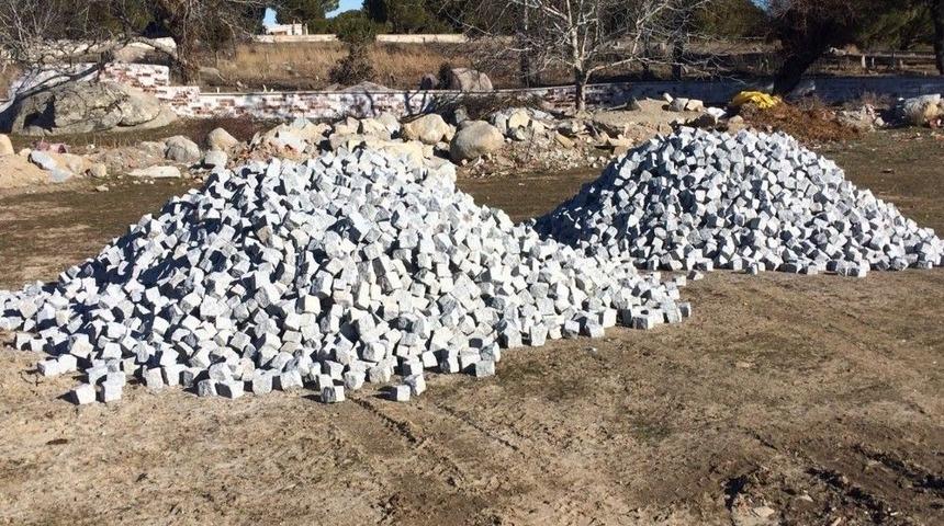 Burhaniye Belediyesi, Hacıbozlar Yol Yapımına Başladı