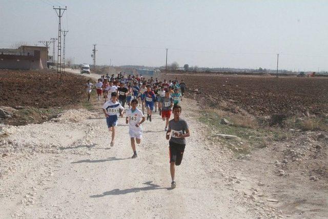 Şanlıurfa&rsquo;nın 13 İl&ccedil;esi Krosta Kıyasıya Yarıştı 1