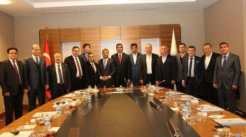 T&uuml;rkiye&rsquo;nin Hububat Ve Bakliyat İhracatını G&uuml;neydoğu Sırtlıyor