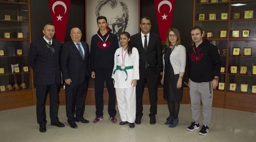 Gkv &Ouml;zel Liseleri Sporda Coştu