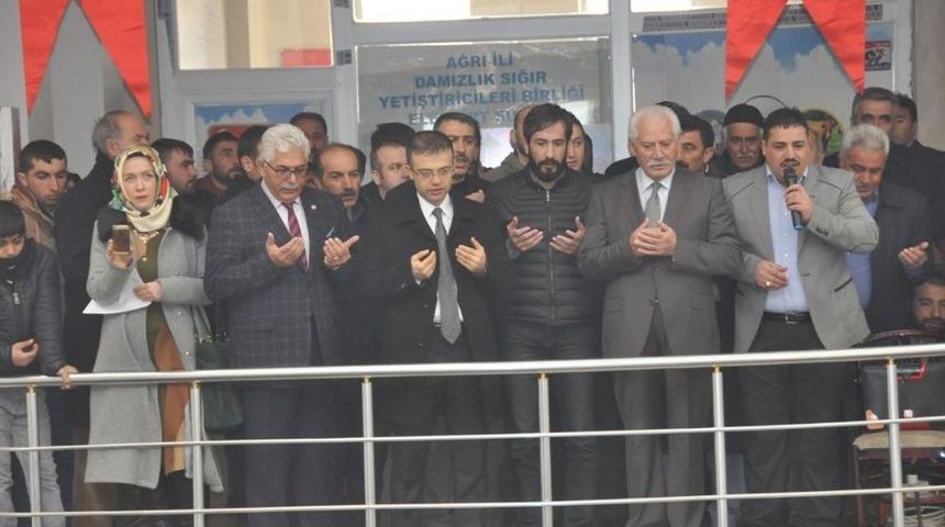 Eleşkirtli Kadınlar Umreye Uğurlandı