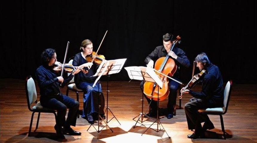 Karesi&rsquo;de Hem Konser, Hem Film Festivali