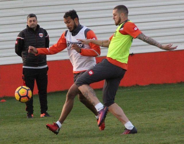 Adanaspor’da Aytemiz Alanyaspor Maçı Hazırlıkları Sürüyor