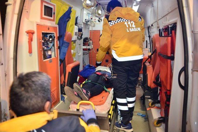 Kendini Alt Ge&ccedil;ide Atarak, İntihara Kalkıştı 1