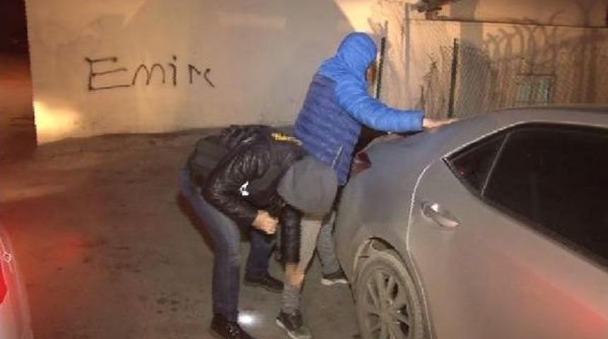 Ankara'da Bin 200 Polisle Operasyon