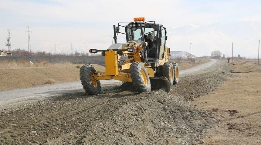 &Uuml;z&uuml;ml&uuml;- Ekşisu Yolunda Genişletme &Ccedil;alışmaları Başladı