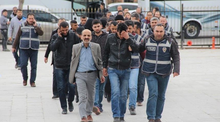 Konya&rsquo;da Aranan 92 Kişi Yakalandı