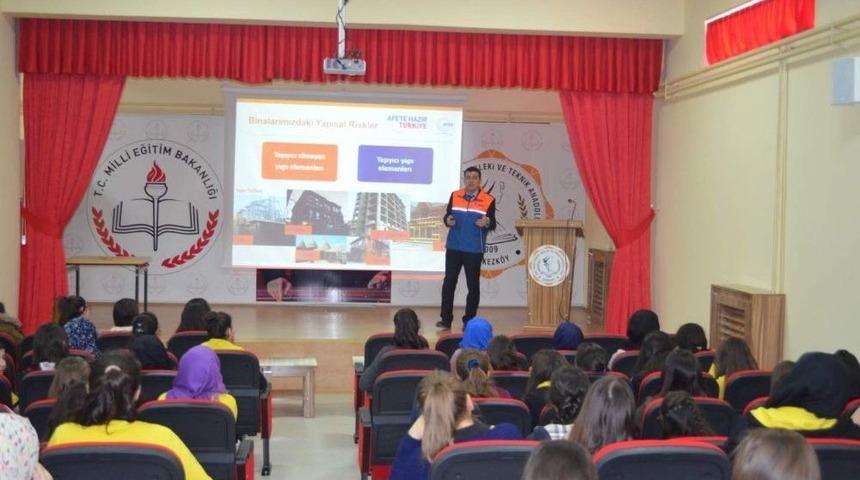 Liselilere Afet Bilinci Eğitimi