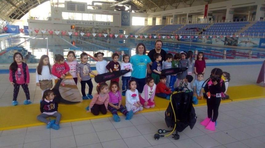 Anaokulu &Ouml;ğrencilerine Su Sporları Eğitimi