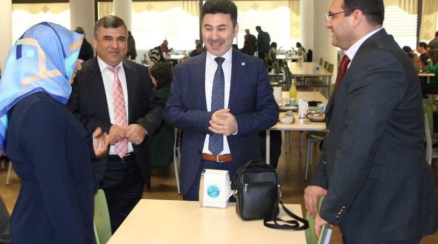 Rekt&ouml;r Karacoşkun, Personelle Bir Araya Geldi