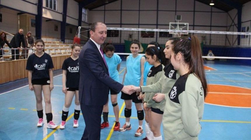 Başkan Işık&rsquo;tan Voleybol Takımına Destek