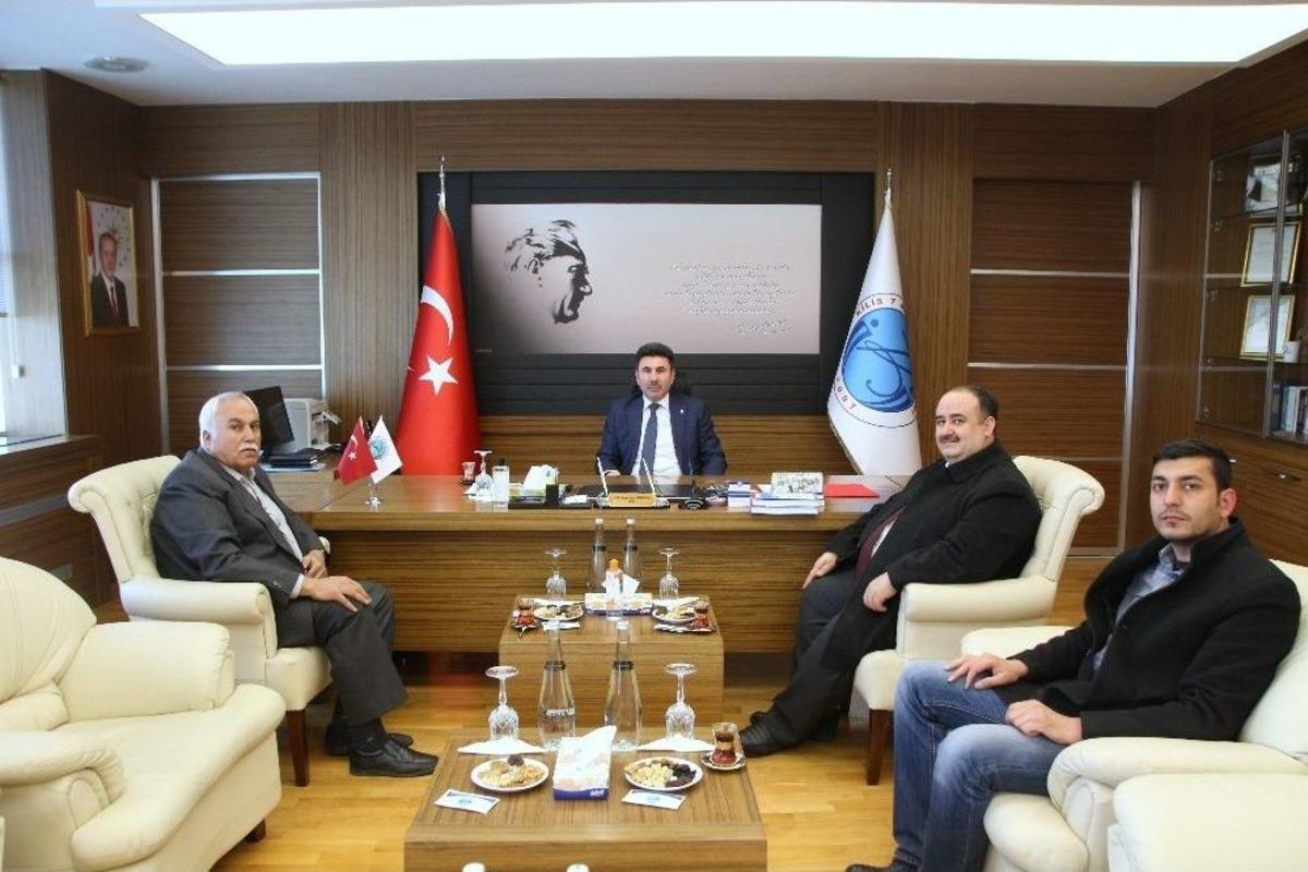 Rekt&ouml;r Karacoşkun&rsquo;a Hayırlı Olsun Ziyaretleri S&uuml;r&uuml;yor