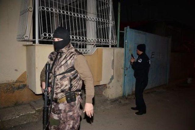 Adana'da Silah Kaçakçılarına Operasyon
