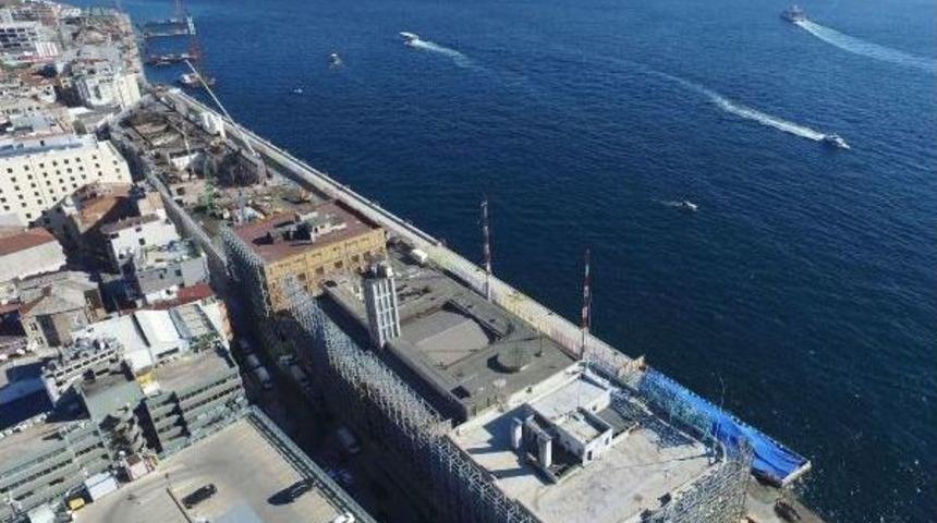 Tarihi Salon Yıkıldı, Aynısı Yeniden Yapılacak